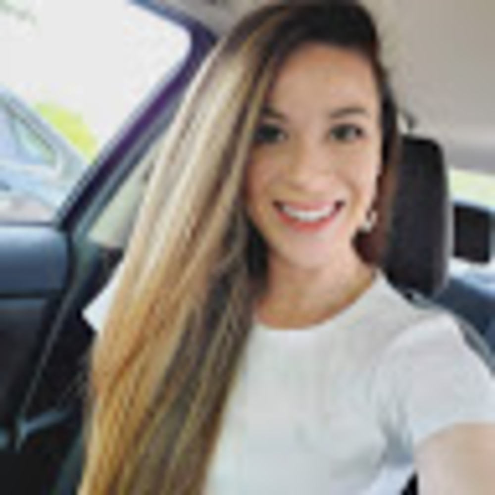 Meet your Posher, Nicole